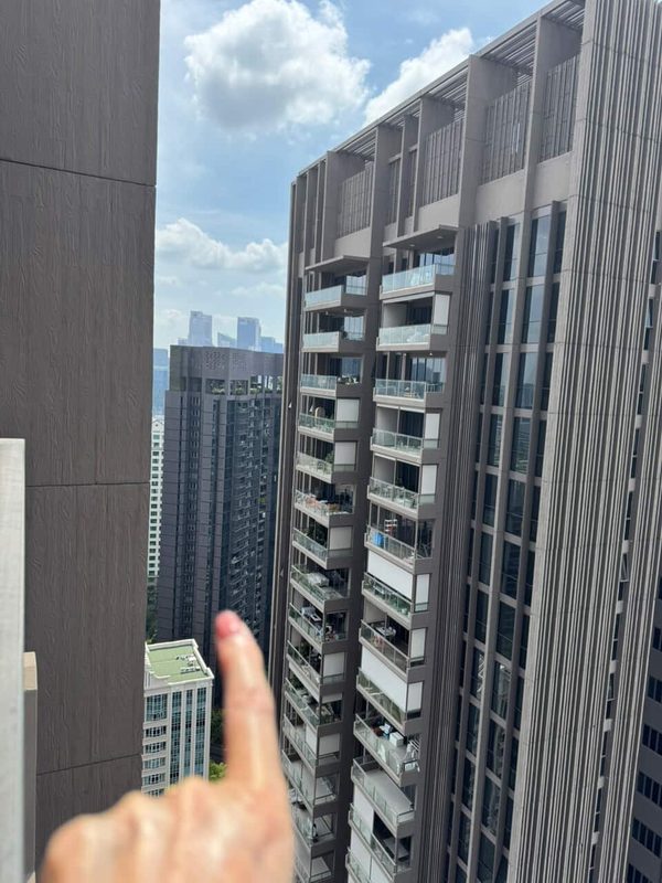 Photograph of pointing sent in response to the instruction, Singapore